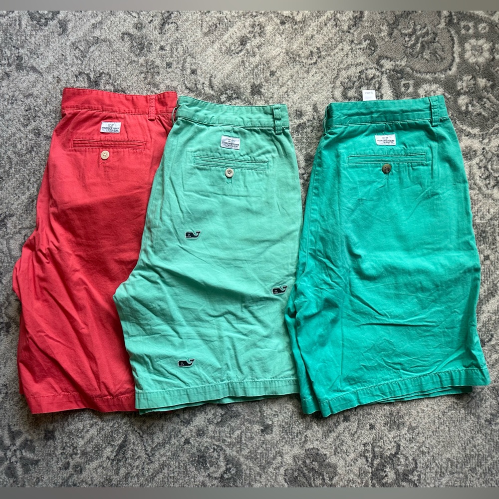 Men's Vineyard Vine Shorts bundle size 34
